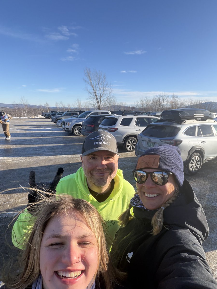 Ski Rex Media tweet media