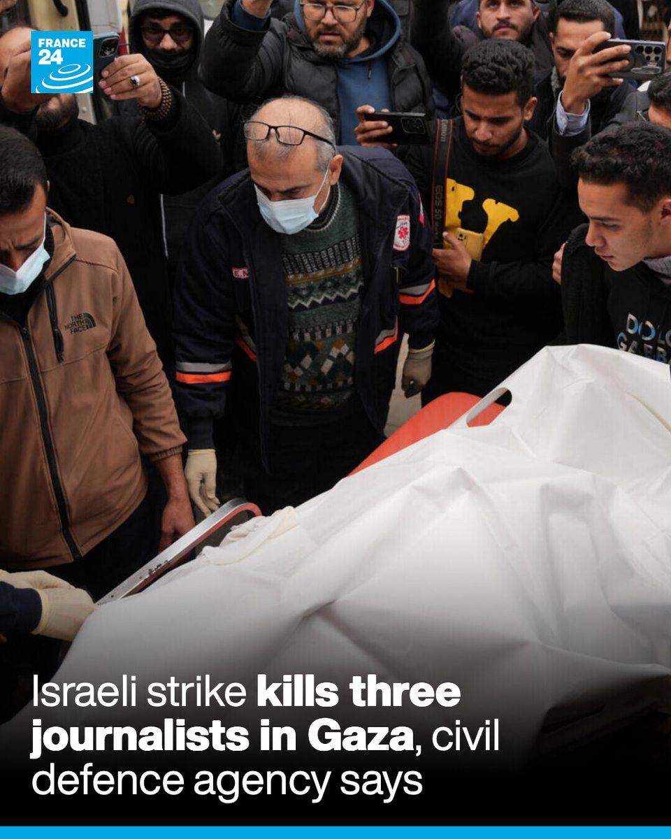 🔴 Three journalists were killed by an Israeli strike in Gaza on Wednesday, the Palestinian territory's civil defence agency said. 

Israel has been the biggest killer of journalists for three years running, Reporters Without Borders data shows: go.france24.com/2Yt
