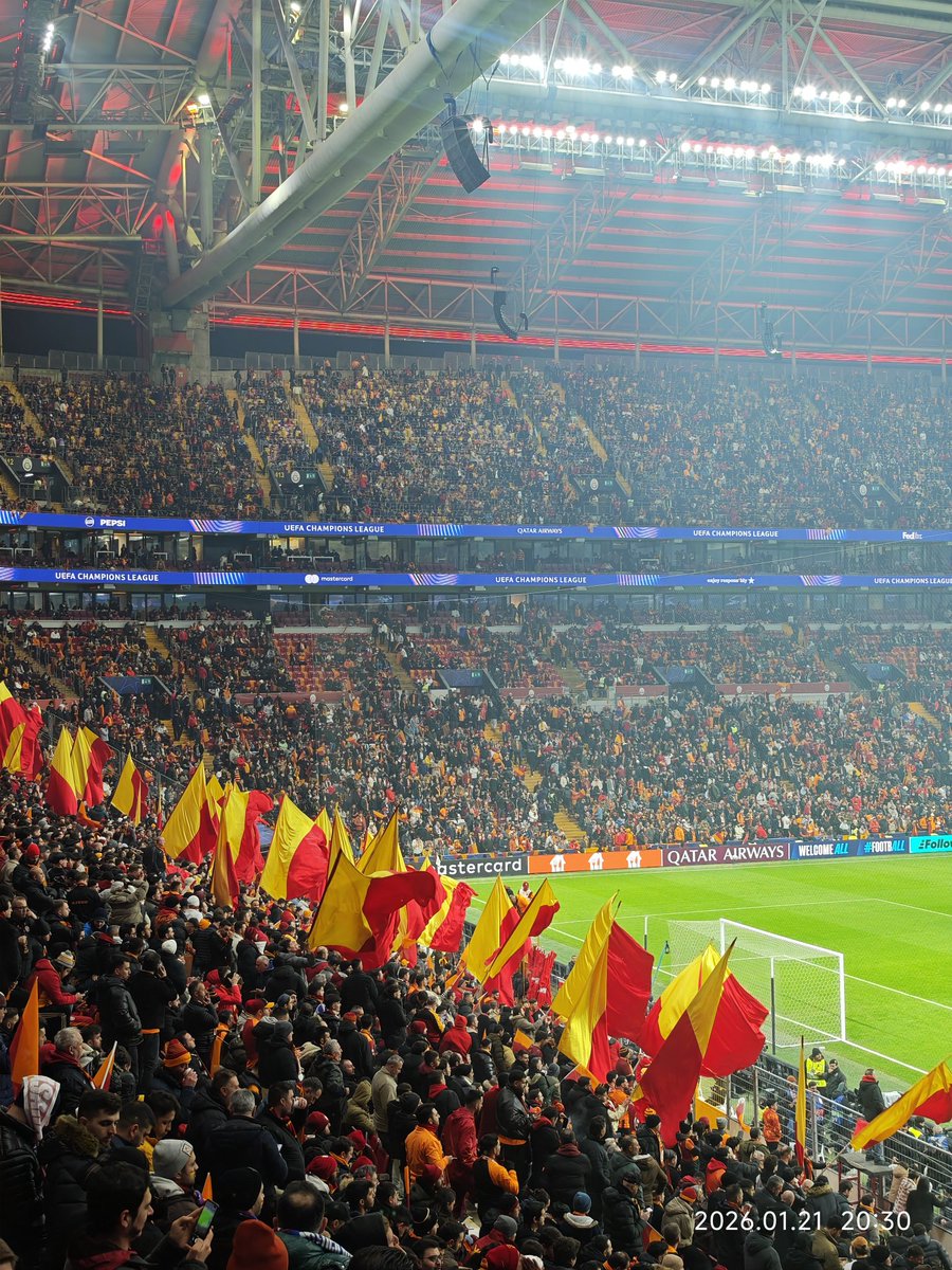 SANA GELEMEDİĞİM GÜN 
ÖLDÜĞÜM GÜNDÜR 
GALATASARAYIM..