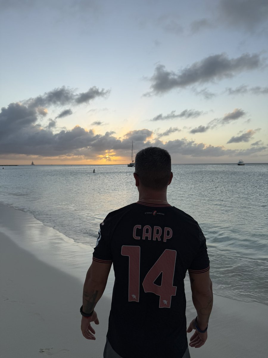 DiegoBova's tweet photo. Eterna amistad @TorinoFC_1906 @RiverPlate https://t.co/uCinVaJ5au