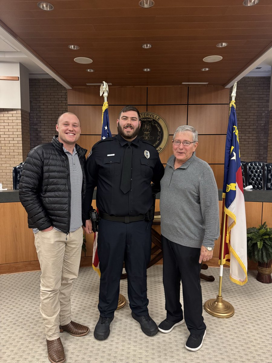 Holton Ahlers tweet media