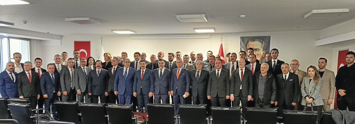 IttifakPartisi's tweet photo. KUTLU DAVAMIZDA İLK ADIM KARARLILIK, BİRLİK VE BÜYÜK TÜRKİYE İRADESİ

Genel Merkezimizde, Genel Başkanımız Sayın Ferhat Yılmaz’ın başkanlığında ilk Merkez Yürütme Kurulu toplantımızı büyük bir kararlılık ve yüksek bir sorumluluk bilinciyle gerçekleştirdik.
Alınan kararların; aziz milletimiz ve yüce devletimiz için hayırlara vesile olmasını temenni ediyor, kutlu davamız yolunda birlik, dirlik ve inançla yürümeye devam ediyoruz.

Kamuoyuna saygıyla duyurulur.

Türkiye İttifakı Partisi