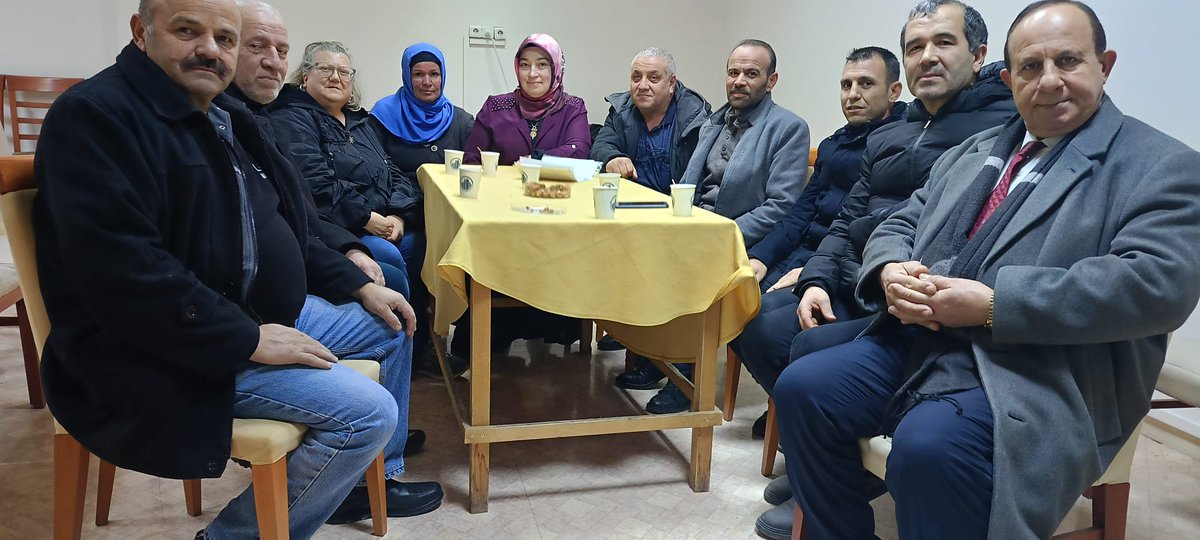 Örnek Mahallesi olarak haftalık toplantımızı İlçe Başkanımız Sn <a href="/Fatih__Bildik/">Fatih BİLDİK 🇹🇷</a> in koordinesinde, Yönetim Kurulu Üyelerimiz <a href="/HanlSelahattin/">Selahattin Hanlı</a> ve <a href="/MGokalp18628/">Mehmet Gökalp</a> in katılımlarıyla gerçekleştirdik. Hayırlara vesile olsun...