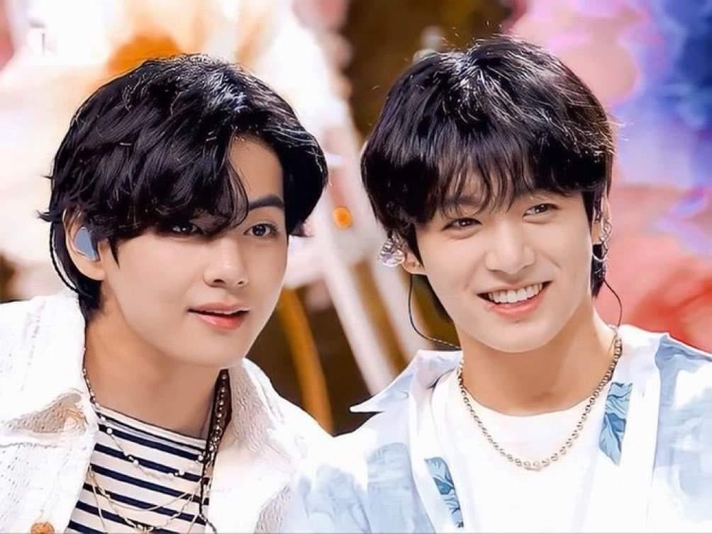 _TK_Supporter's tweet image. Thank you for playing #ForYouth by #BTS today on the #KPlusArmyHour @ReallyAcesFox @KplusArmyhour
               @Kplus_Armyhour 
                          💚💜