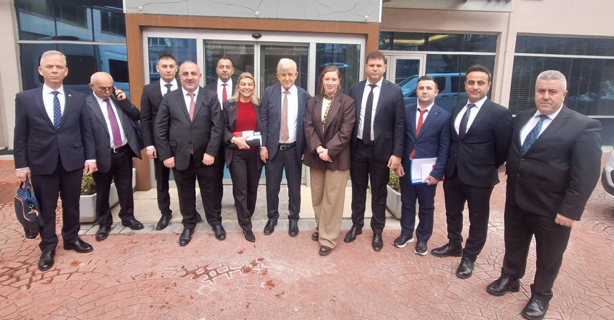 HAKİMEVLERİ'NDE TOPLU İŞ SÖZLEŞMEMİZ İMZALANDI

Sendikamız ile T.C. Adalet Teşkilatı Güçlendirme Vakfı (ATGV) arasında yürütülen görüşmeler sonucunda 01.01.2026 – 31.12.2027 yılları arasında 2 yıllık dönemi kapsayacak Yeni Dönem Toplu İş Sözleşmesi imzalandı.

Ankara Hakimevi’nde