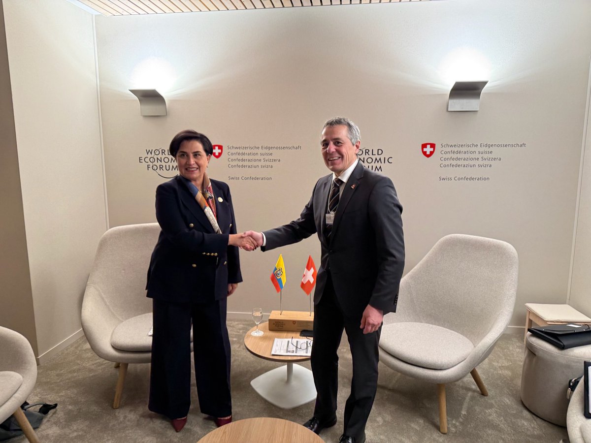 ignaziocassis's tweet photo. Meeting with Ecuador’s FM @gabisommerfeld at #WEF26. We discussed the strengthening of our bilateral relations. We also exchanged views on the on the situation in #Venezuela, where #Switzerland continues to offer its #goodoffices in support of a democratic transition. https://t.co/gGlKfC6u4S