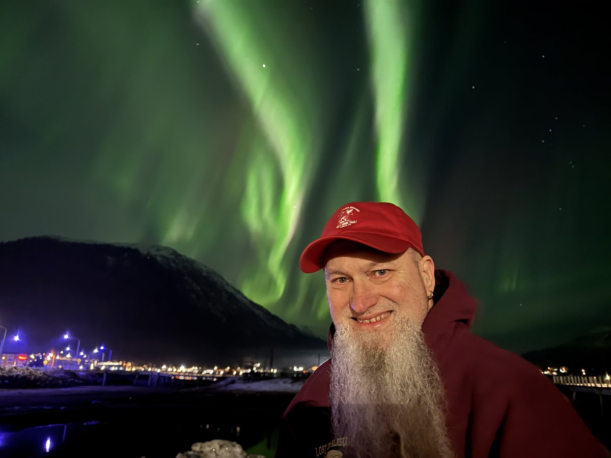 lostinalaska's tweet image. The Northern Lights always steal the show — pure magic in the Last Frontier. 🌌💚
Lostinalskaadventures.com

#AlaskaCruise

#AlaskaCruiseExcursions

#AlaskaCruiseLife

#CruiseAlaska

#AlaskaCruiseTips

 #JuneauAlaska

#JuneauCruise

#JuneauExcursions

#JuneauWhaleWatching