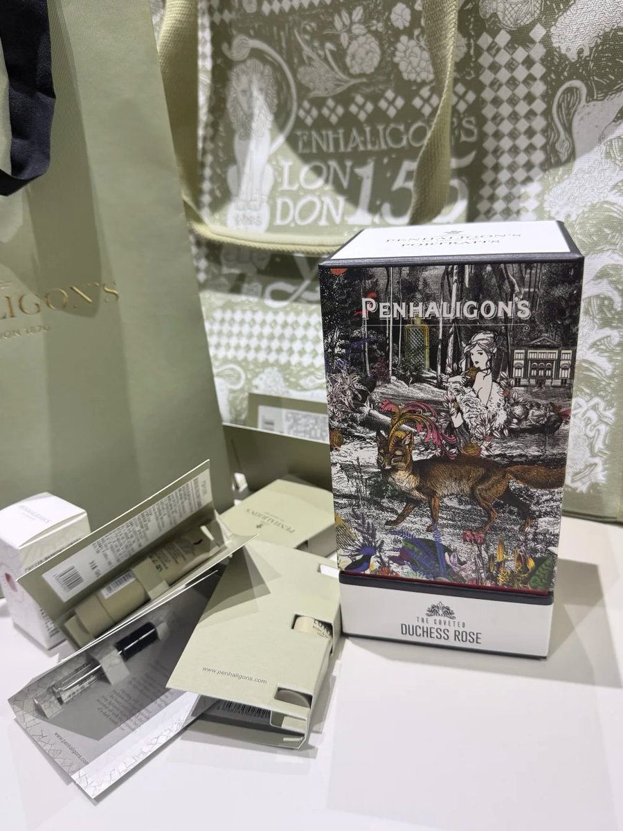 XTuvrf's tweet image. 香りは记忆の断片。あの日、あの时の梦を闭じ込めて。💎
#ブランド香水