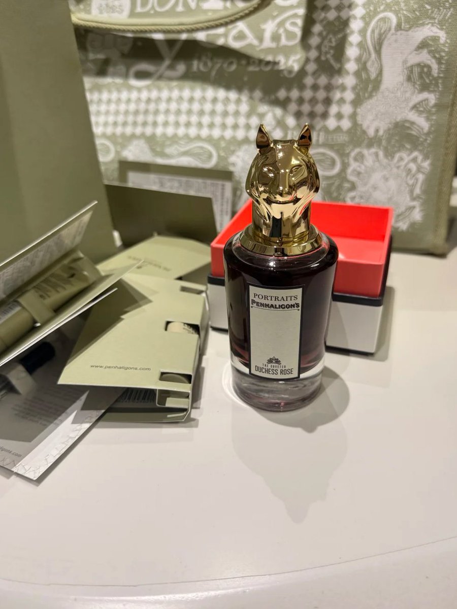 XTuvrf's tweet image. 香りは记忆の断片。あの日、あの时の梦を闭じ込めて。💎
#ブランド香水