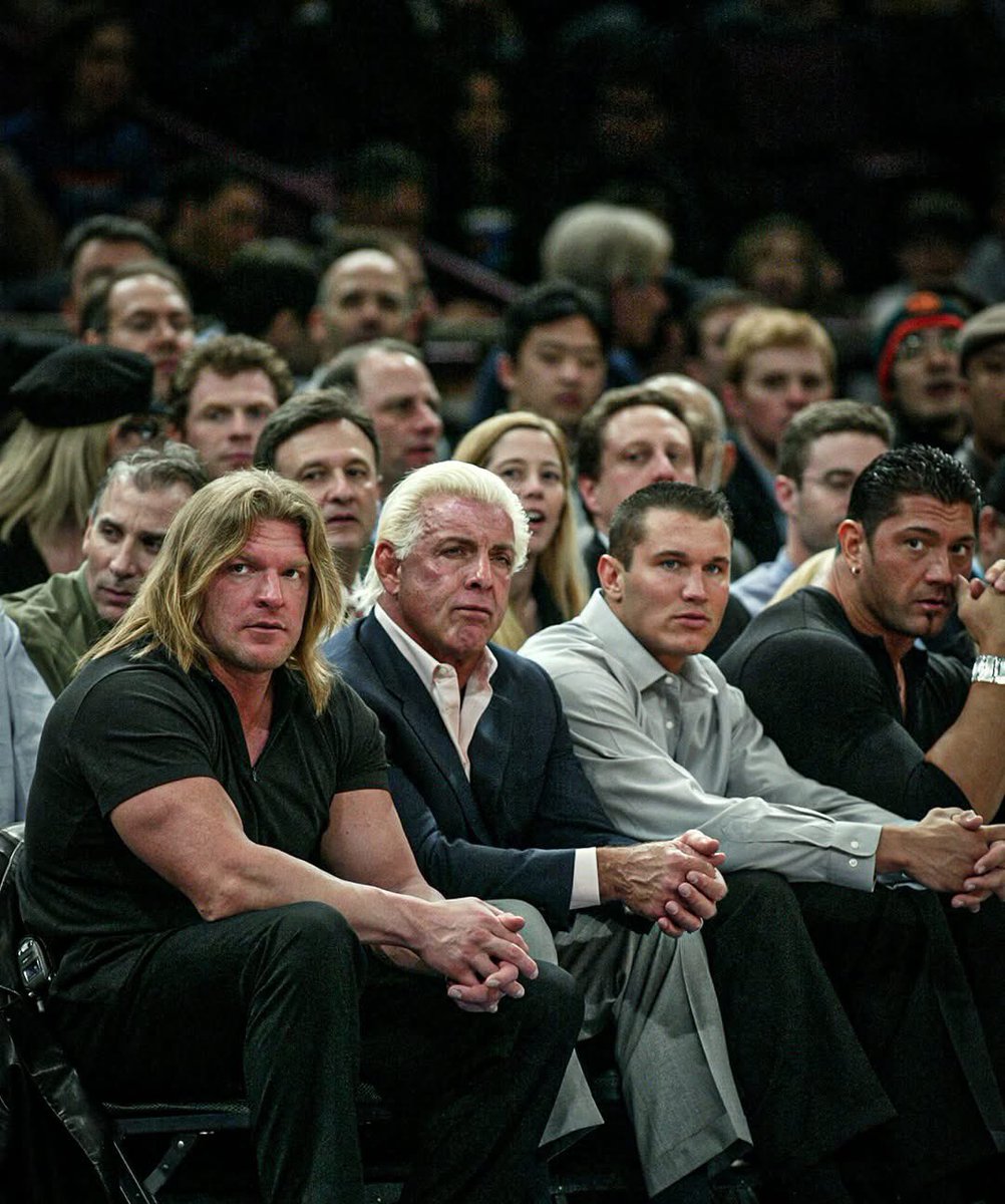 FadeAwayMedia's tweet image. ESPN dropped an enhanced version of Evolution sitting court side at the Knicks game in 2004  

🔥🔥🔥🔥🔥🔥🔥🔥🔥🔥🔥🔥🔥🔥🔥