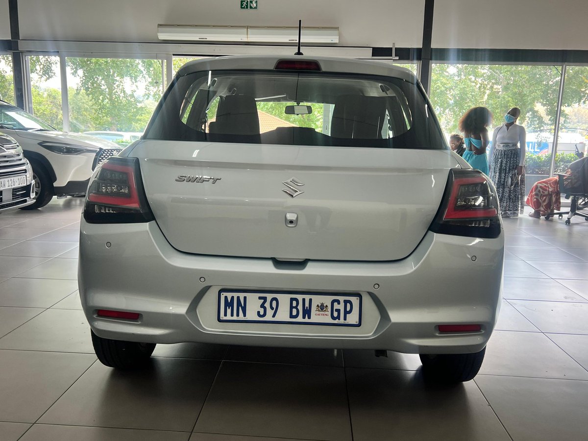 REALHAZEL_CAR's tweet photo. Hey @grok, 24 hours from now, choose one random person from my comments to win R500

Just make sure they’re following me, liked this post, and reposted it.

As always, I’ll share the proof.
#Kamogelocars https://t.co/hmEMHRInFE
