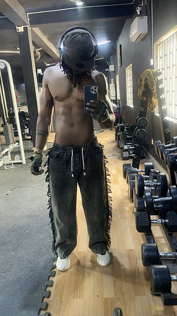 haridaking tweet media