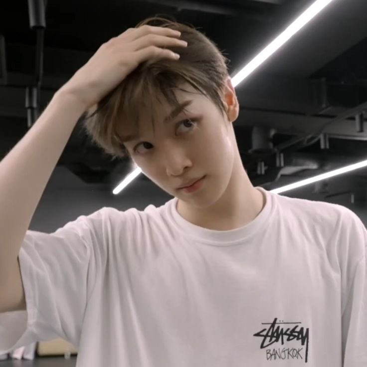 angnerator's tweet image. วิศกรหนุ่มเฟิสจ้อบเบ้อ วัน ๆ ทำแต่ ot ตีกับคนงาน ไม่มีเวลาให้แฟน