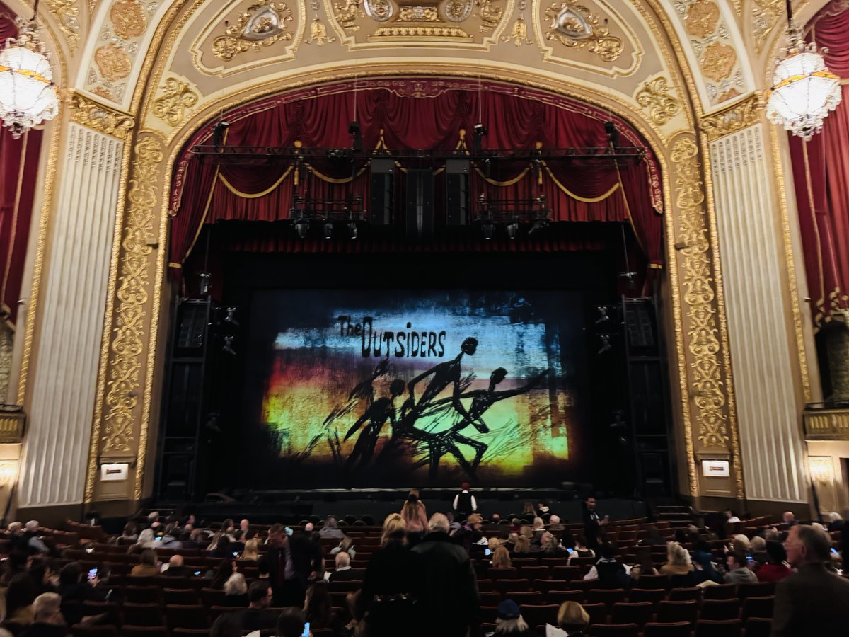 AngelEyesVision's tweet photo. Opening night of The Outsiders at The Orpheum was such a great show! Thank you Felicia Suzanne's Restaurant for keeping us coming back! 
#angeleyesvision #AEV #memphis #jackson #eyeexam #glasses #eyecare #contacts #optometricphysician #eyedoctor #cataracts #healthcare https://t.co/sN2eYg1DTx
