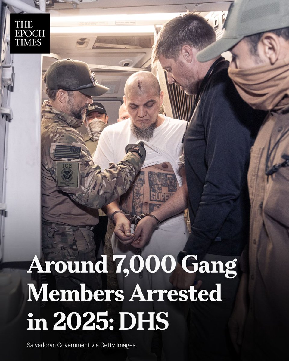 EpochTimes's tweet image. 🚨𝐀𝐫𝐨𝐮𝐧𝐝 𝟕,𝟎𝟎𝟎 𝐆𝐚𝐧𝐠 𝐌𝐞𝐦𝐛𝐞𝐫𝐬 𝐀𝐫𝐫𝐞𝐬𝐭𝐞𝐝 𝐢𝐧 𝟐𝟎𝟐𝟓: 𝐃𝐇𝐒 

The FBI said it has disrupted 1,800 gangs and criminal enterprises operating in the country.