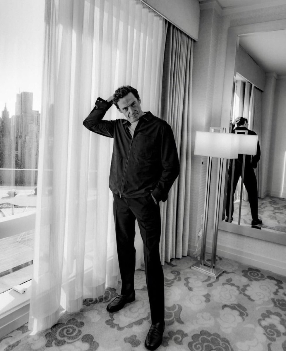 shadowtorh's tweet image. a king