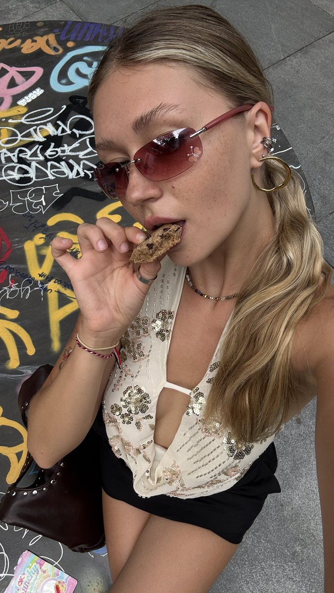 мальбара tweet media