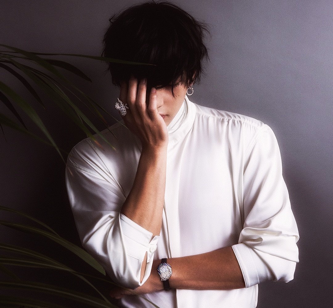 taetae ʟᴀʏᴏ(ꪜ)ᴇʀ (@angelinaheps) on Twitter photo 