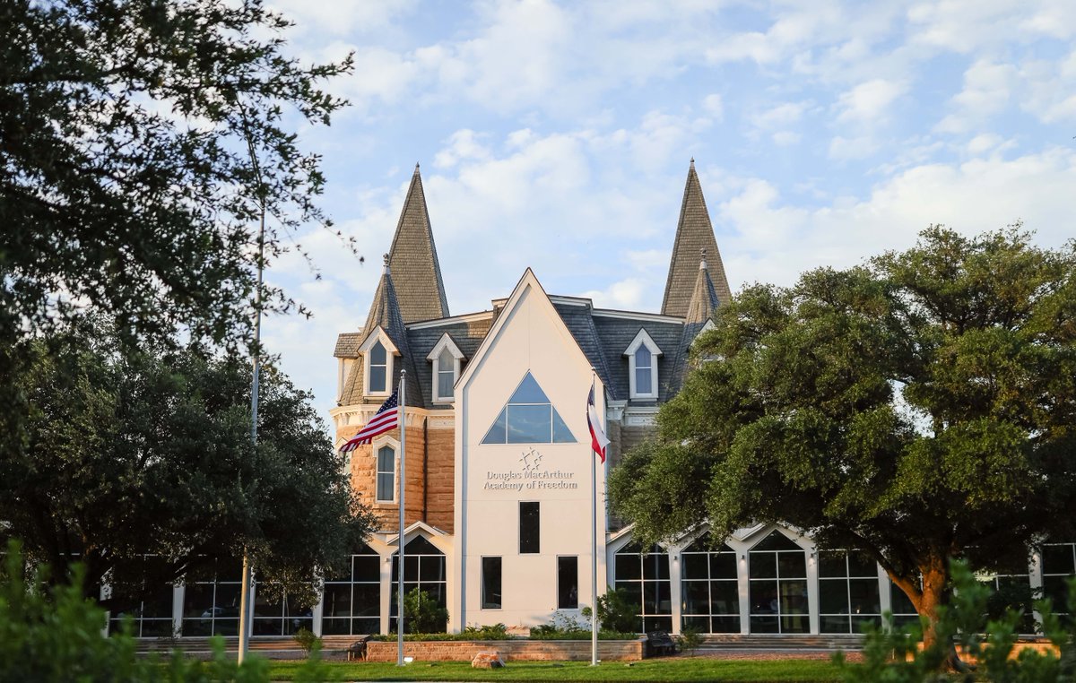 Howard Payne University tweet media