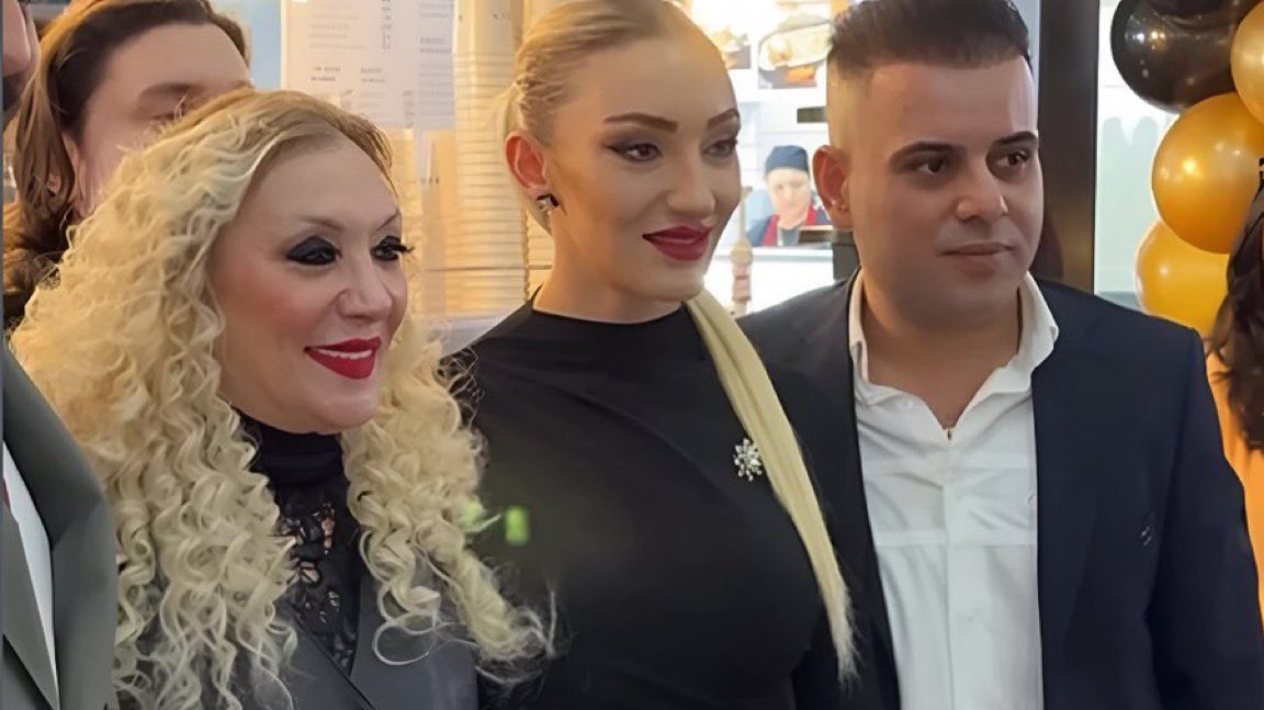 Güllü’nün ölümüne yönelik yürütülen soruşturmada, Güllü’nün kızı Tuğyan Ülkem Gülter’in sevgilisi Kervan Eminoğlu, cinayete azmettirmek suçlamasıyla gözaltına alındı.