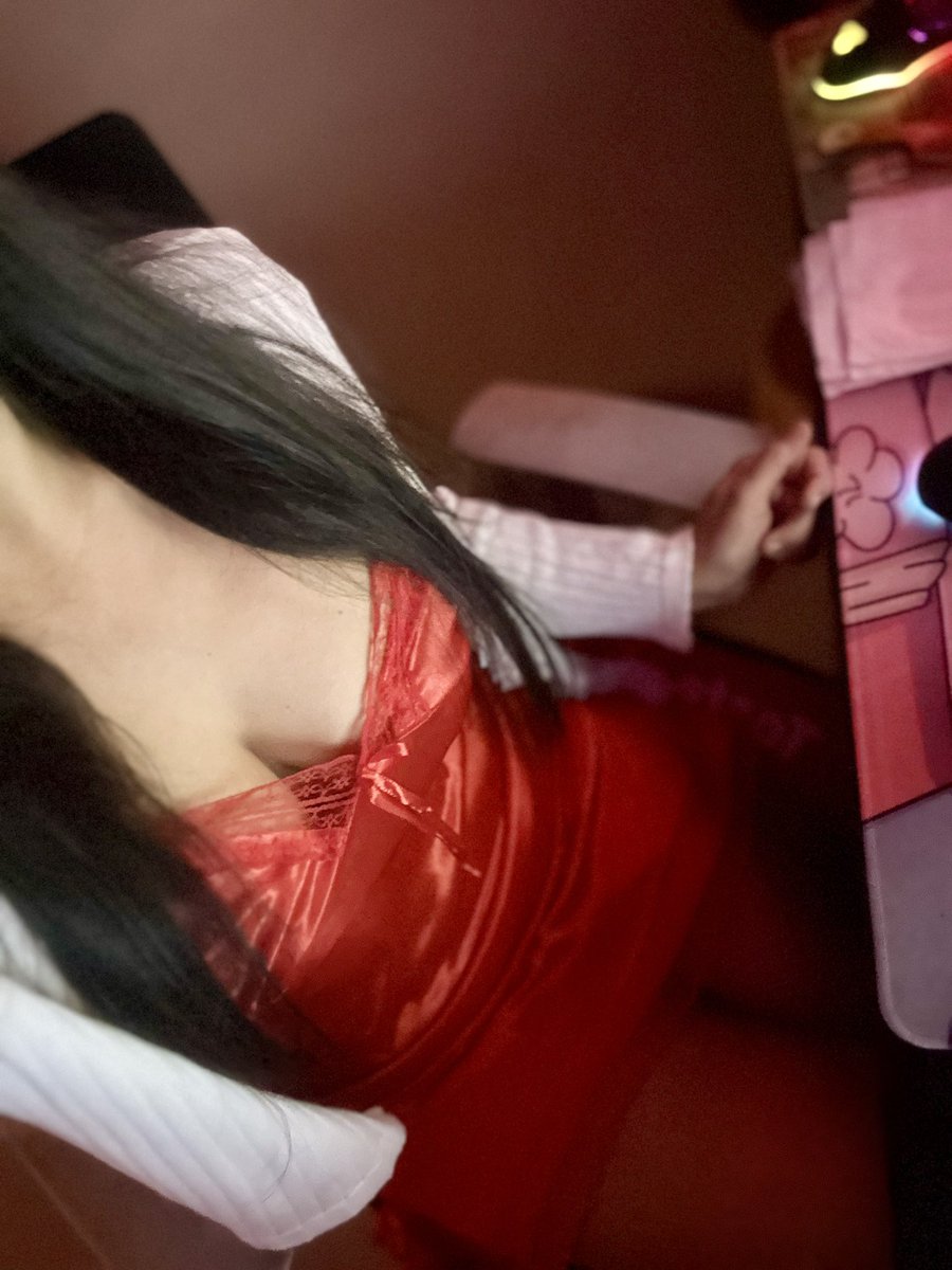 สตอวเบอรี่ tweet media