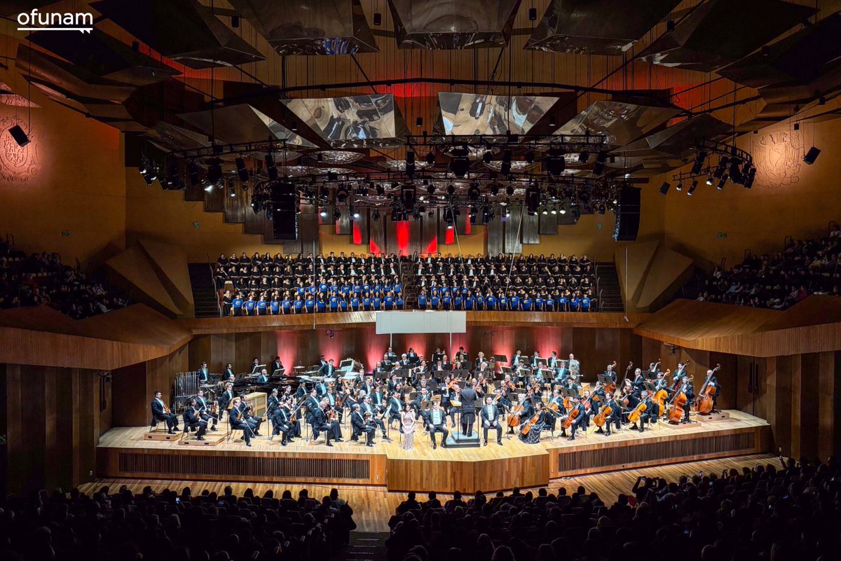 OFUNAM's tweet photo. ¡Ya comenzó la celebración por los 90 años de la OFUNAM!  ¡Te esperamos durante la temporada!

Participaron: Luis Manuel Sánchez, director huésped / Arisbé de la Barrera, soprano / Carlos Velázquez, tenor / Amed Liévanos, barítono / Coro Filarmónico Universitario; José Luis Sosa, director coral / Coro de Niños y Jóvenes Cantores de la Facultad de Música de la UNAM; Patricia Morales, directora coral

#MúsicaUNAM #CulturaUNAM