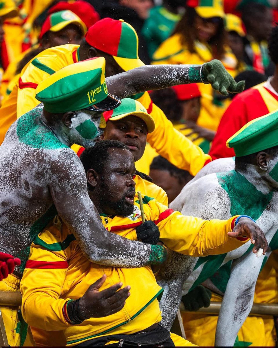 ecris_le_tien's tweet image. Le Sénégal 🇸🇳 gagné. Mais ses supporters sont en détention au Maroc.
C’est une injustice. Toutes les images montrent des agressions subies par le 12e Gainde.

Libérez nos supporters !