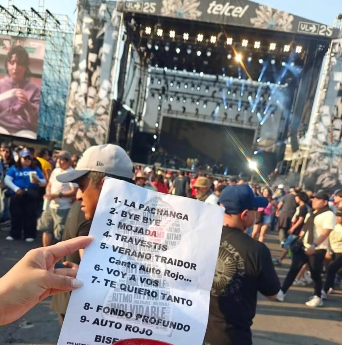 RitmoInolvi's tweet image. Después de una increíble presentación en el Vive Latino 2025 @VilmaPalma vuelve a la CDMX para presentarse en el Pepsi Center el próximo 20 de febrero ❤️‍🔥

👉🏻Acá te dejamos el setlist del VL25
🎫Boletos en Ticketmaster 

#vilmapalma #conciertos