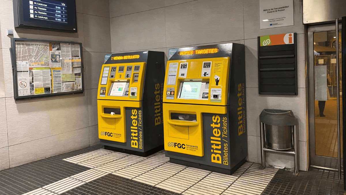 I mentrestant normalitat al servei de <a href="/FGC/">FGC</a> com ha de ser.