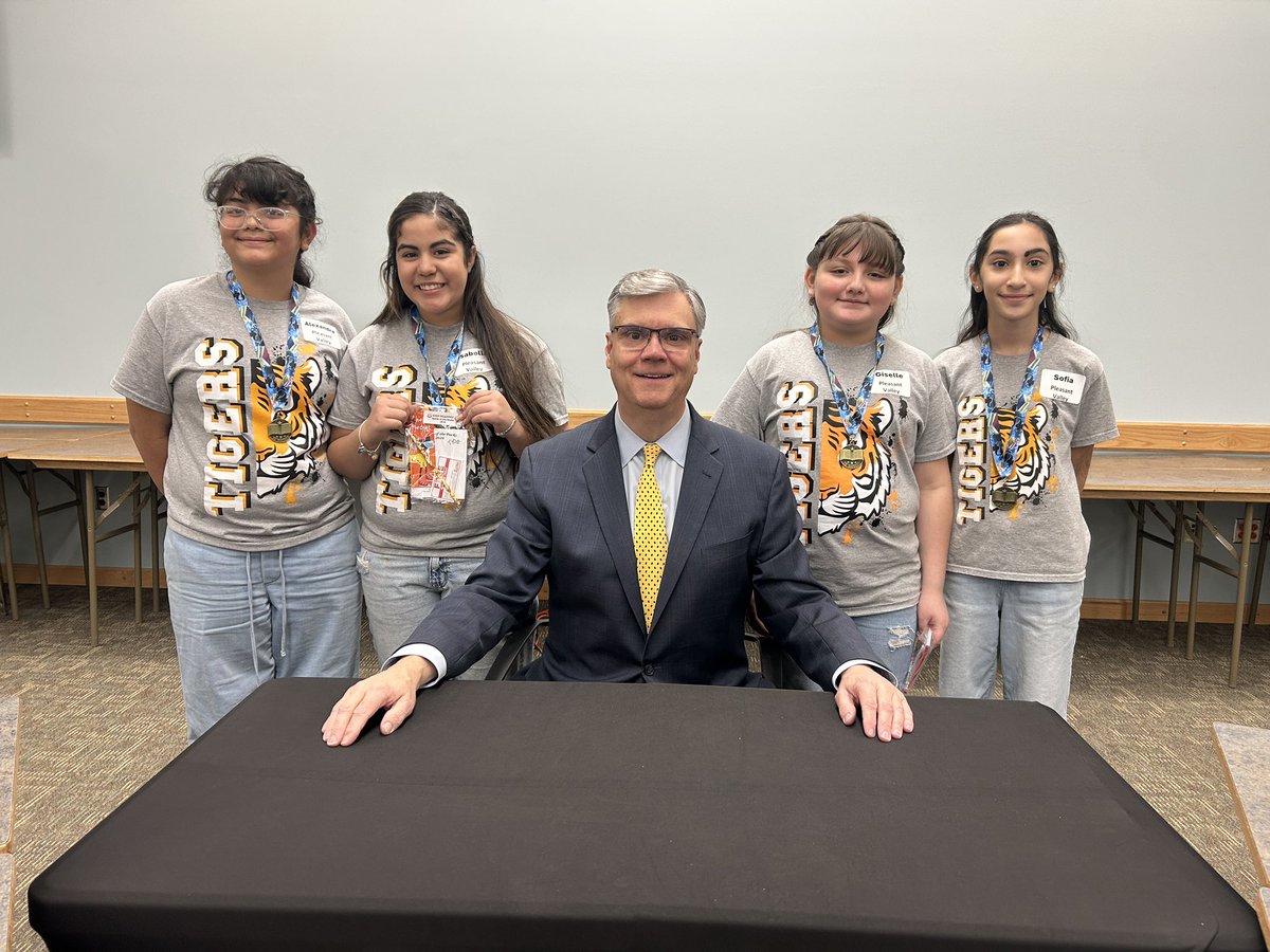 Gail Becker tweet media