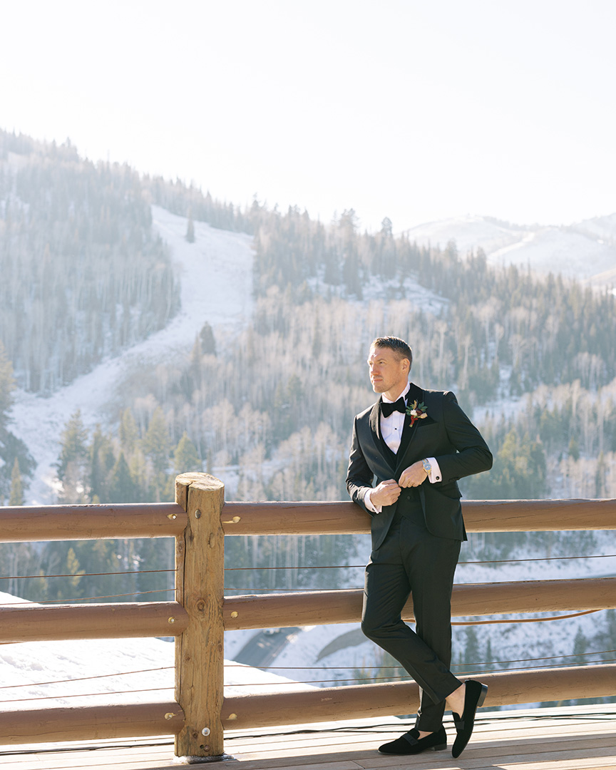 Stein Eriksen Lodge tweet media