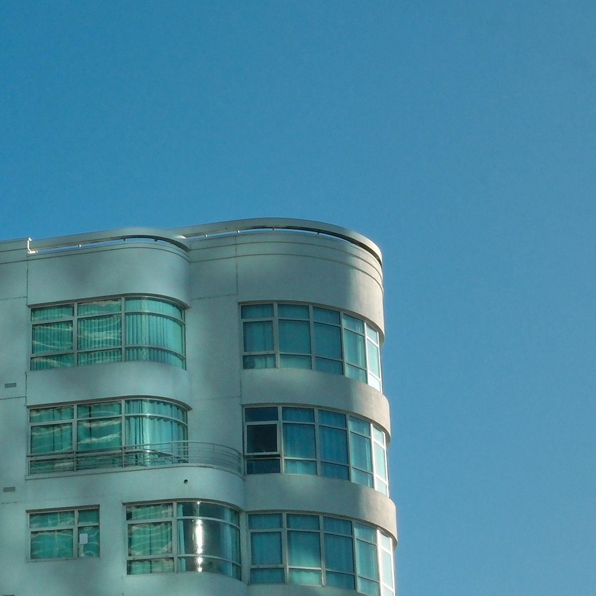 SoMa isn’t a popular neighborhood for good reason: best case it’s office buildings &amp; Mixt, and worst case its an unsettling drug market

but Portside Apartments remain one of my favorite buildings in the city