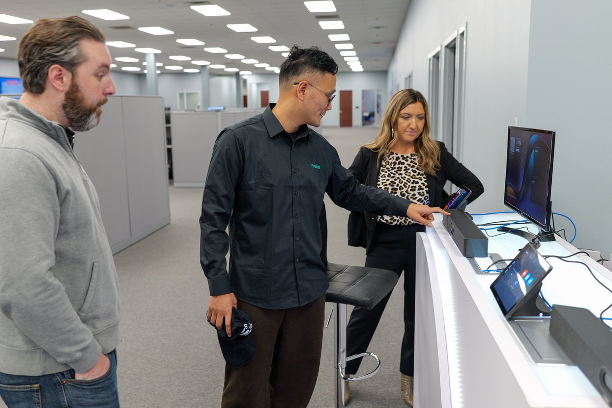 888Voip's tweet image. What a fantastic time hosting Aioria Shi from @Yealink! Getting the hands-on experience with Yealink Video Conferencing at our 888VoIP Experience Center was not only insightful but also much appreciated.

#Yealink #VideoConferencing #PartnerVisit
