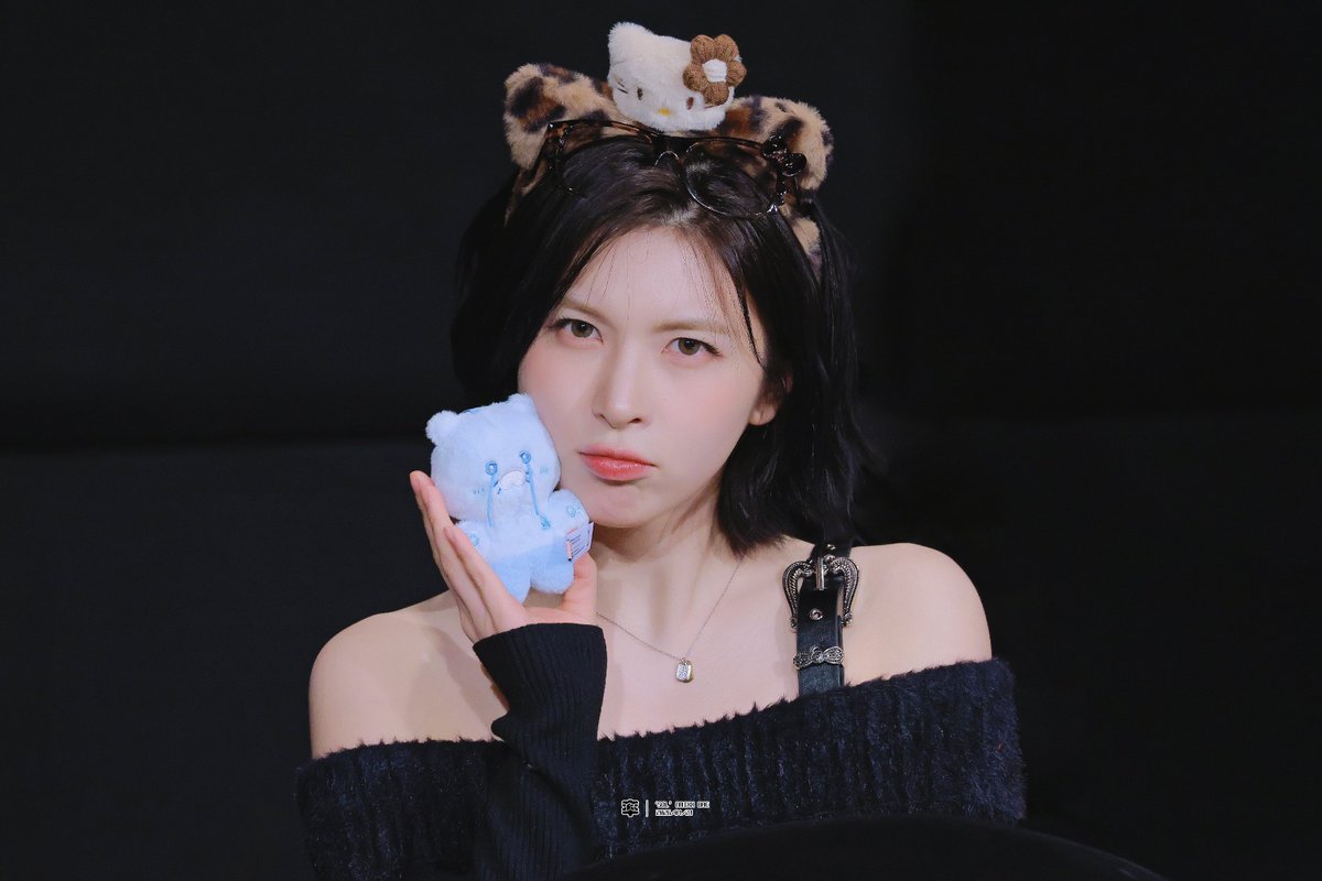 ehfkdll's tweet image. 260121 춘식이도 배이 닮아가네요 .. 
#엔믹스 #배이 #배블왔솔