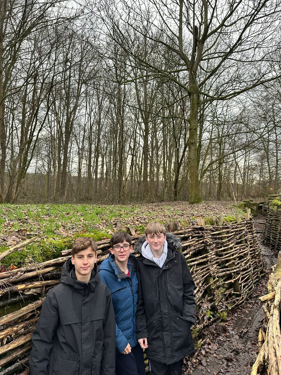 STMComprehensive tweet media