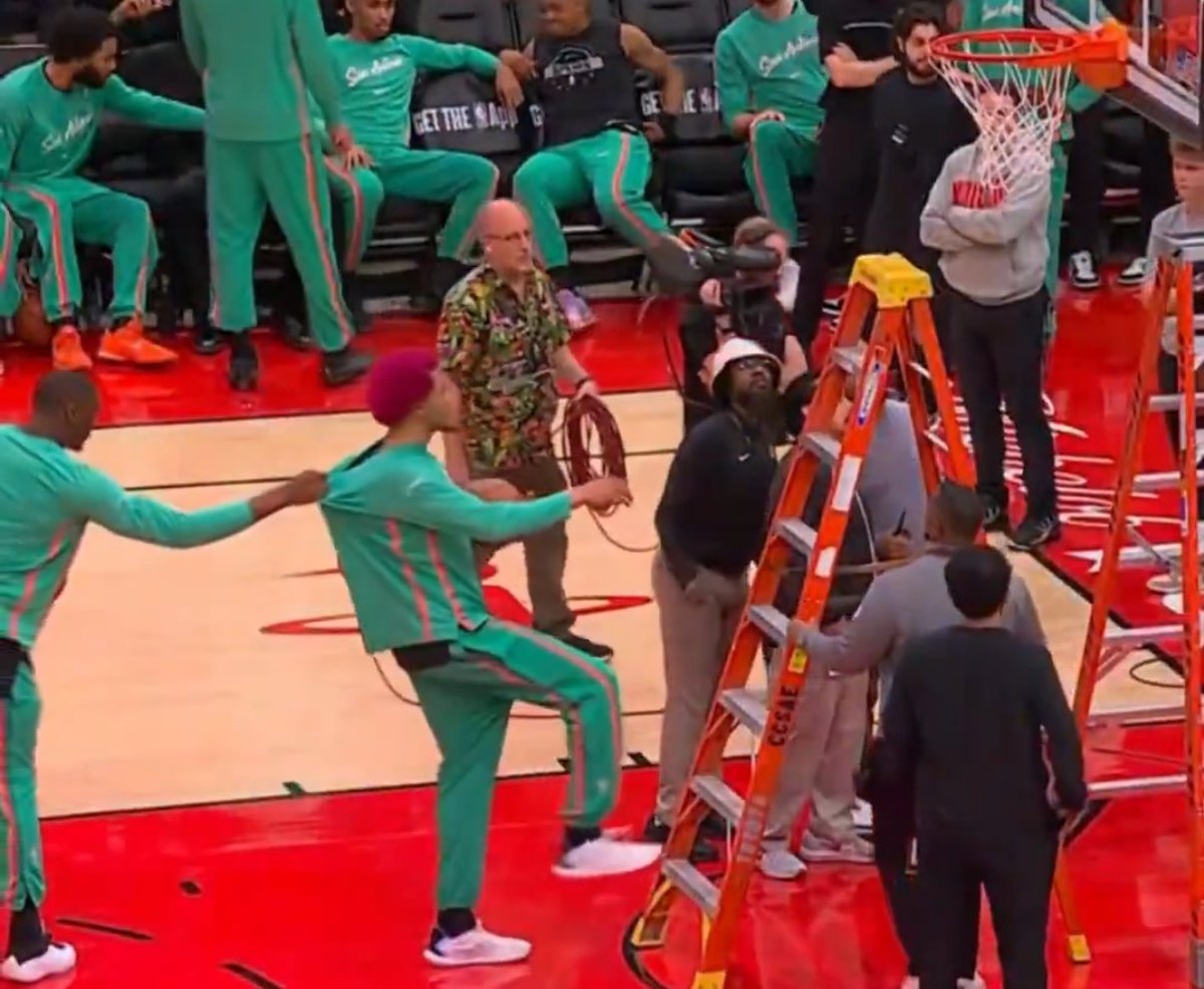 dylan (@dylangonzalez21) on Twitter photo 