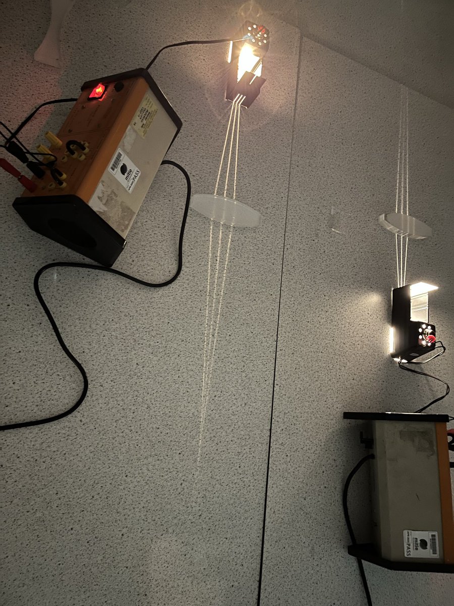 HermiAcadSci's tweet image. The NPA Lv5 scientists have started their final topic, Physics! Today we looked waves 🌊 #UNCRCArticle29