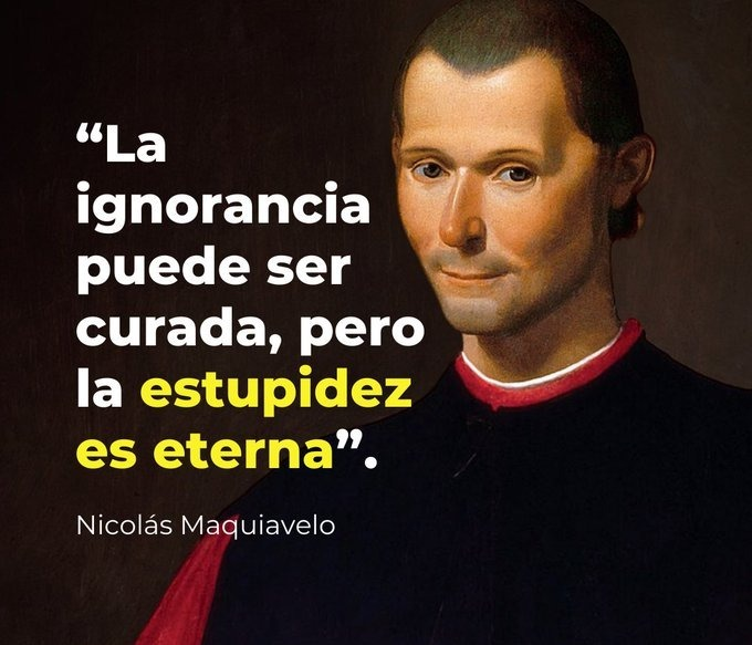 JulianPigna's tweet image. Se re pudrió. Ya salió Maquiavelo a responderle a Milei