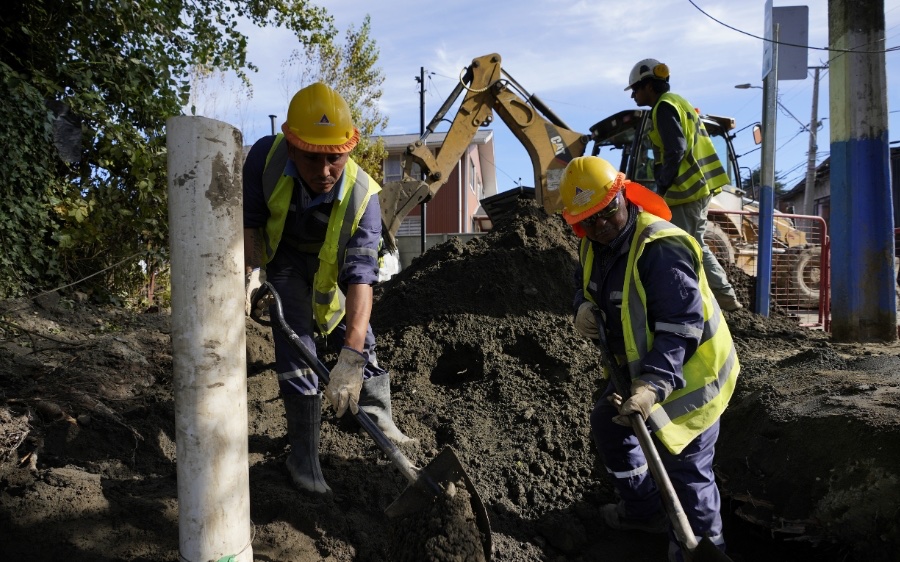🚧 ATENCIÓN VALDIVIA: Corte parcial en Salida Sur
¡Tómalo en cuenta para tu viaje de mañana! Este jueves 22 de enero, Aguas Décima realizará trabajos esenciales de mantención en la salida sur de nuestra ciudad.

Lo que necesitas saber:

📍 Ubicación: Avenida Picarte, vía de