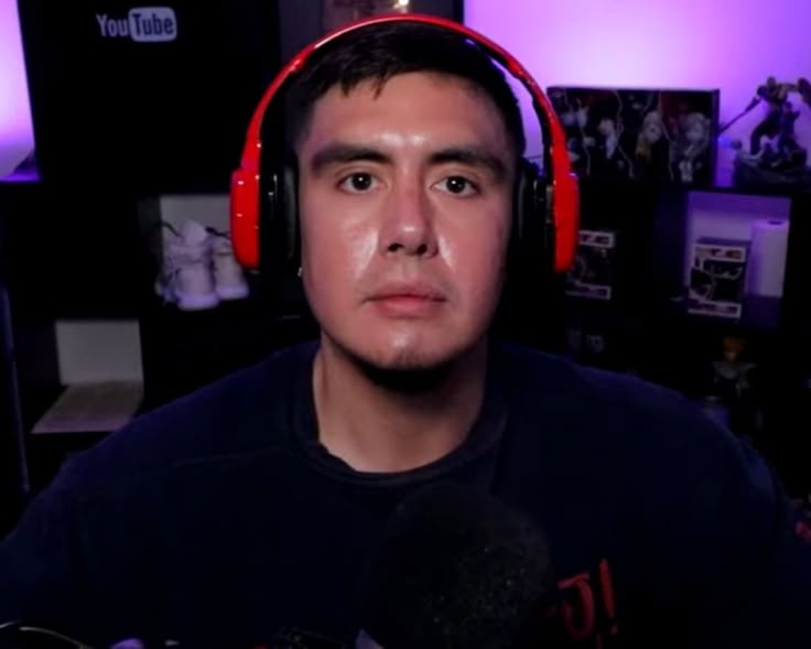 🎤‧‧˚E˚‧‧🐋 tweet media