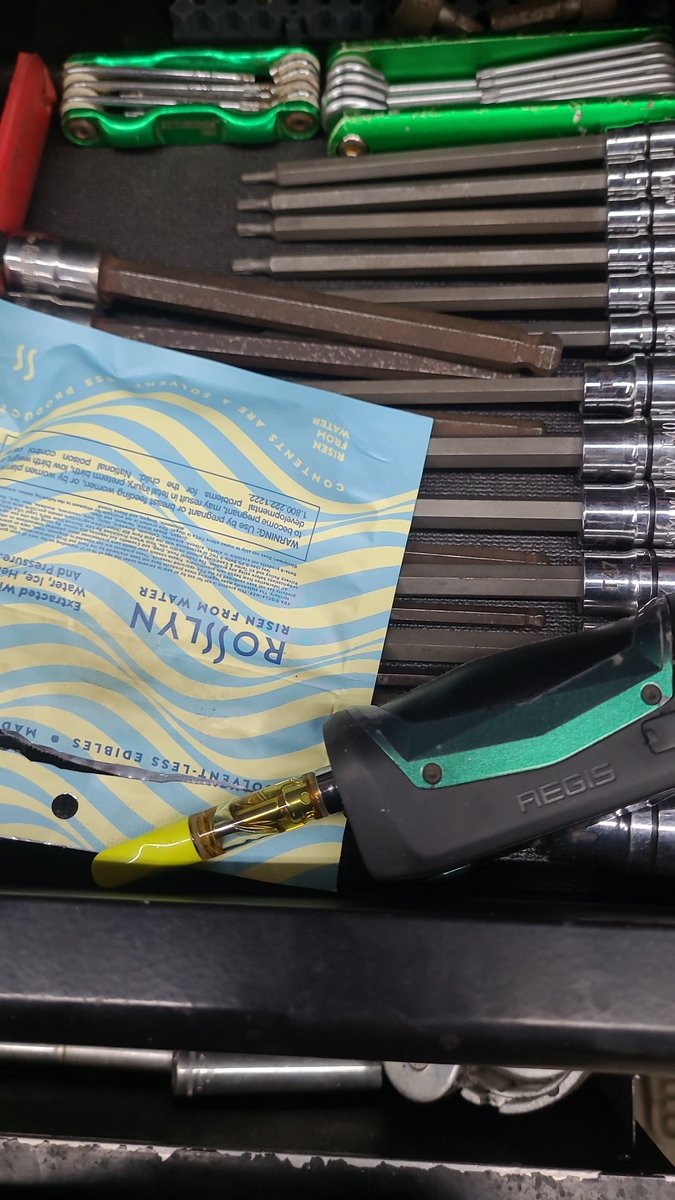 <a href="/Rosslyn_rosin/">Rosslyn Direct</a> these gummies are so good to me