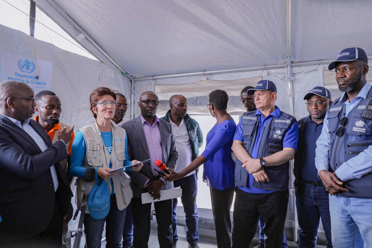 WhoBurundi's tweet photo. Lancement officiel de la campagne de vaccination dans les camps de réfugiés congolais au Burundi, présidé par le Secrétaire Permanent du @msp_burundi, en présence des Représentants de l’OMS et de l'UNICEF et d’autres partenaires techniques et opérationnels. https://t.co/9EIPni07vF