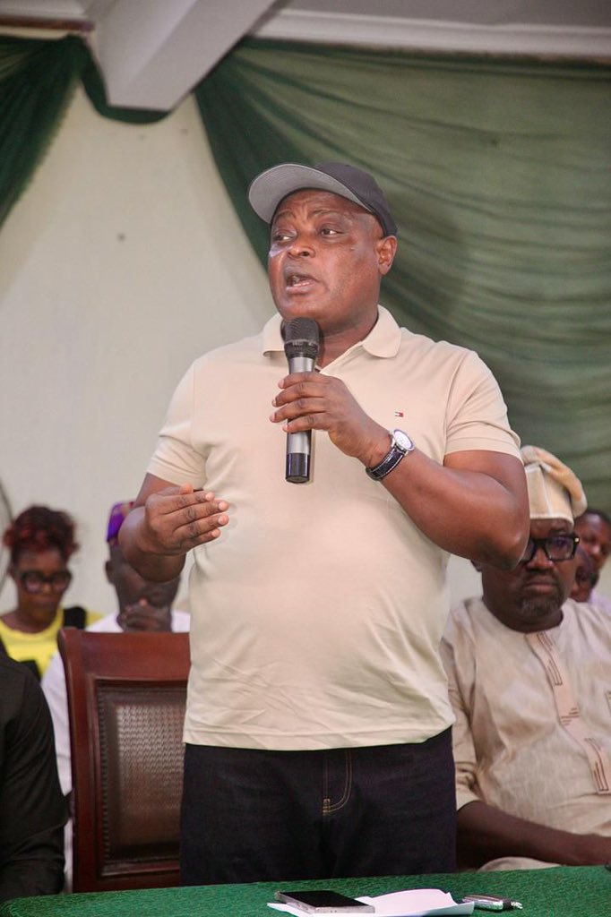 I am pleased to lend my full support to the Run for Asiwaju 2027 Mini Marathon, a unique initiative that blends physical fitness with political consciousness, grassroots mobilisation, and youth engagement as we prepare for the 2027 general elections.

I want you to join me on