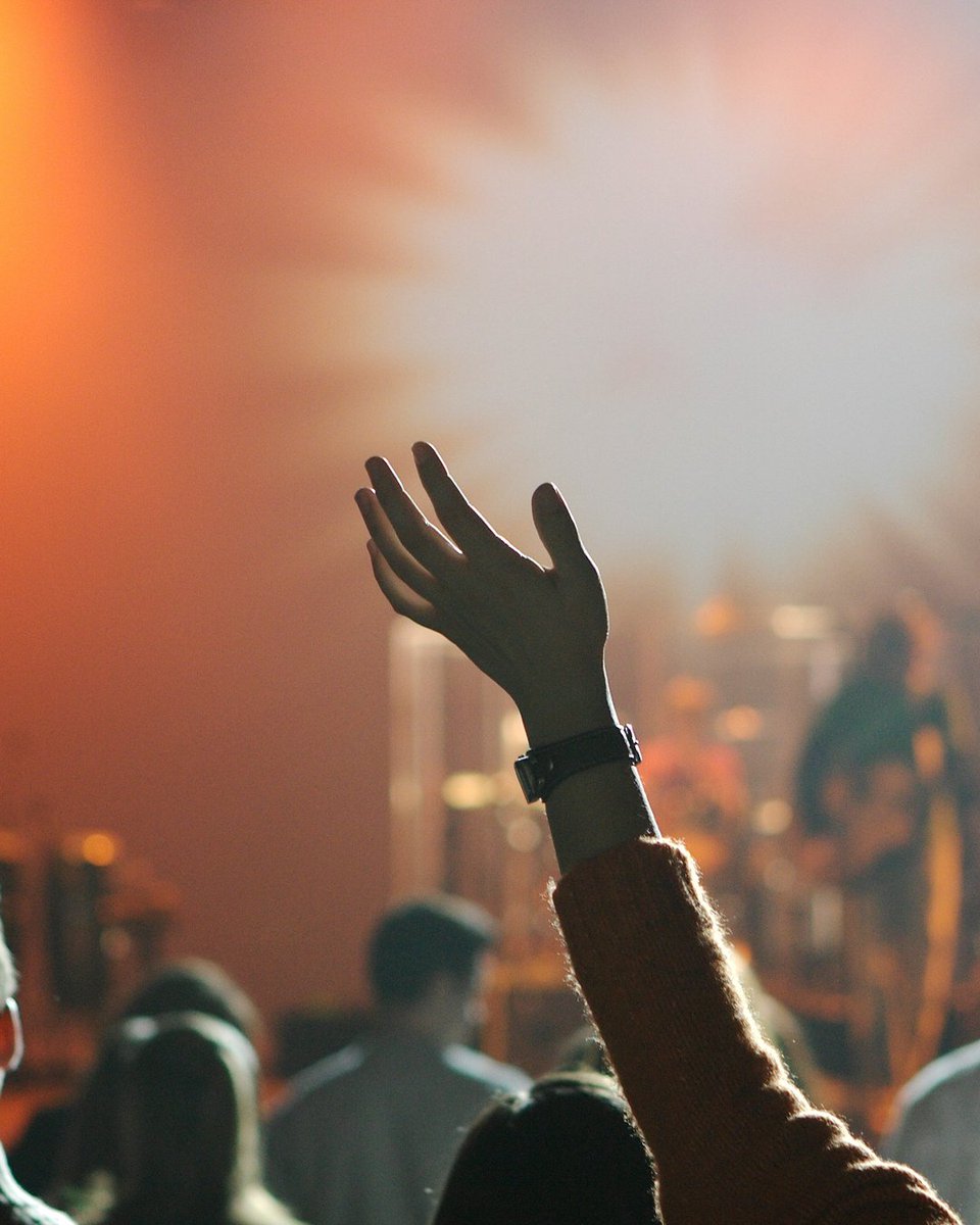 Hands raised. Hearts open.  🙌

Thank you to everyone - from production staff to volunteers - for what you do to create spaces for authentic worship moments. 

How are you preparing your church for worship this weekend?