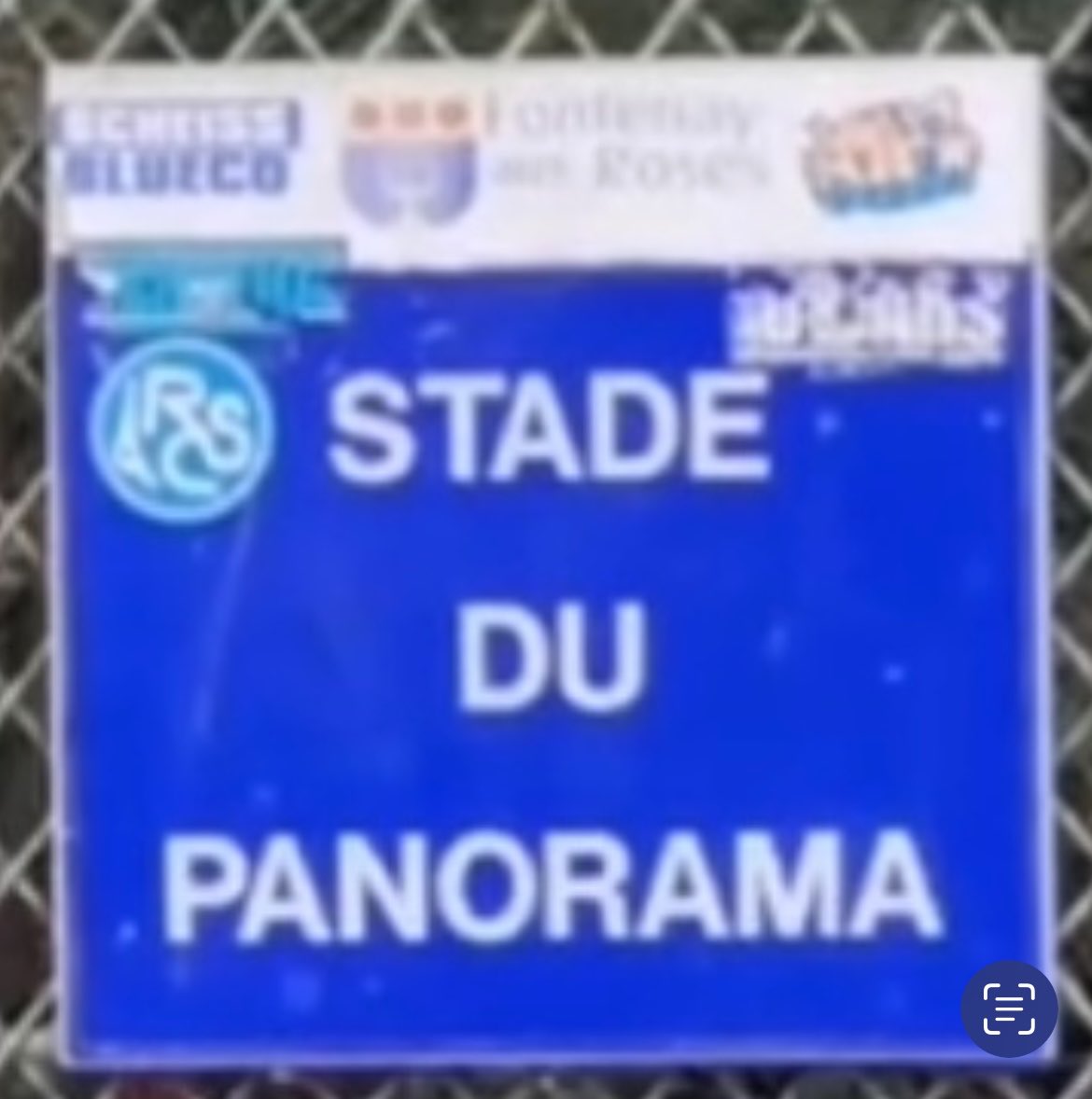 Reportage sur CNews 
«  un club de foot sombre dans le communautarisme »
Et comme par hasard en zoomant … stickers Pariser / Scheiss BlueCo / Hertha .
Bravo les CGTistes 
#asf #CNEWS