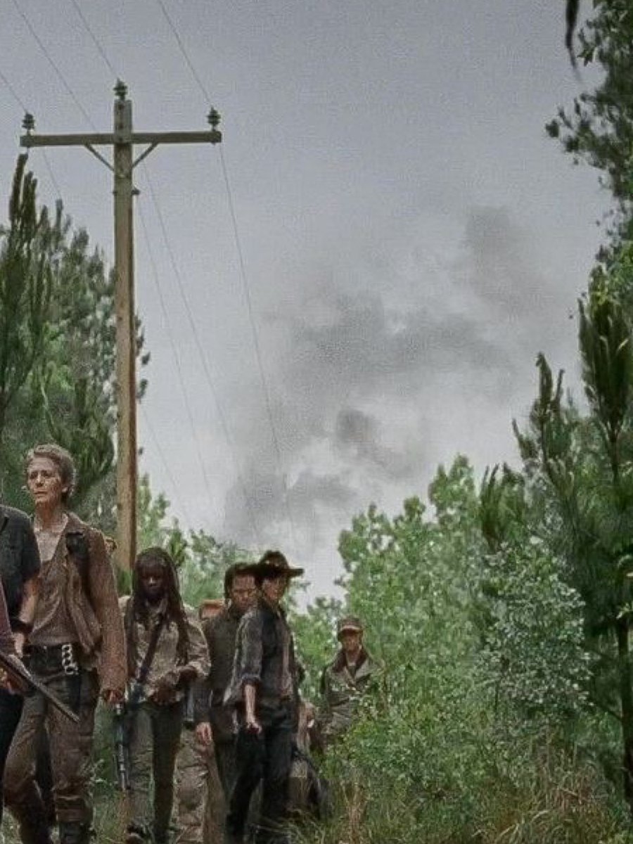 rositascrossbow's tweet image. Family.