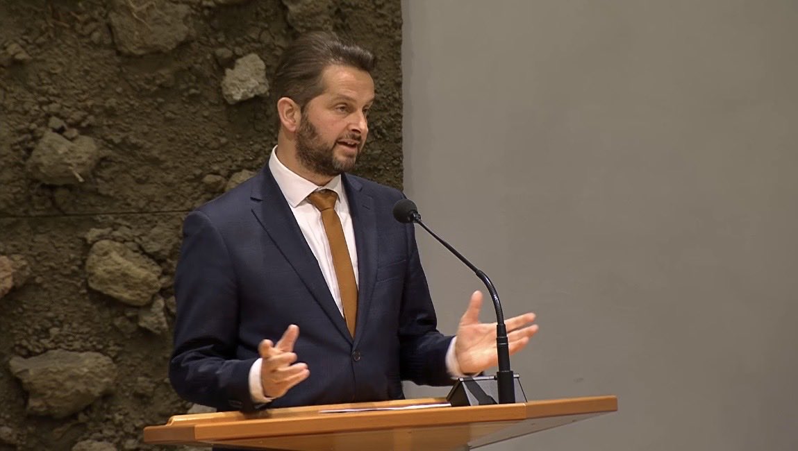 “Bescherm en koester de zondag!”
Vandaag begroting Economische Zaken. Naast de zondagsrust heb ik aandacht gevraagd voor de beschikbaarheid van grondstoffen, de maritieme industrie en woekerrentes.
📹Kijk mijn bijdrage terug via:
youtu.be/1B63mg2ipAc