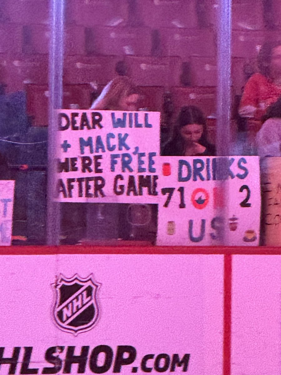 samossmith's tweet image. i did not see the cougar sign when i was at the game... i was so focused on these