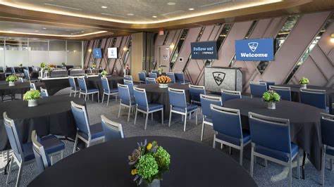 HandleBBlocks's tweet image. Excited for tomorrow’s Handle.com BuildingBlocks Summit &amp;amp; Social here at the TopGolf in Woodbury, MN alongside Tax CSA, Inc and NACM North Central .

Minimal seats remain, if you are in the area and are a credit, finance or accounting professional check out the…