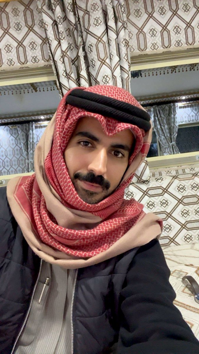 saoudlive's tweet image. Enjoying the desert solitude.❄️🐪⛺️